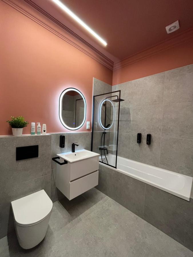 Central Gallery Apartment Debrecen Eksteriør bilde