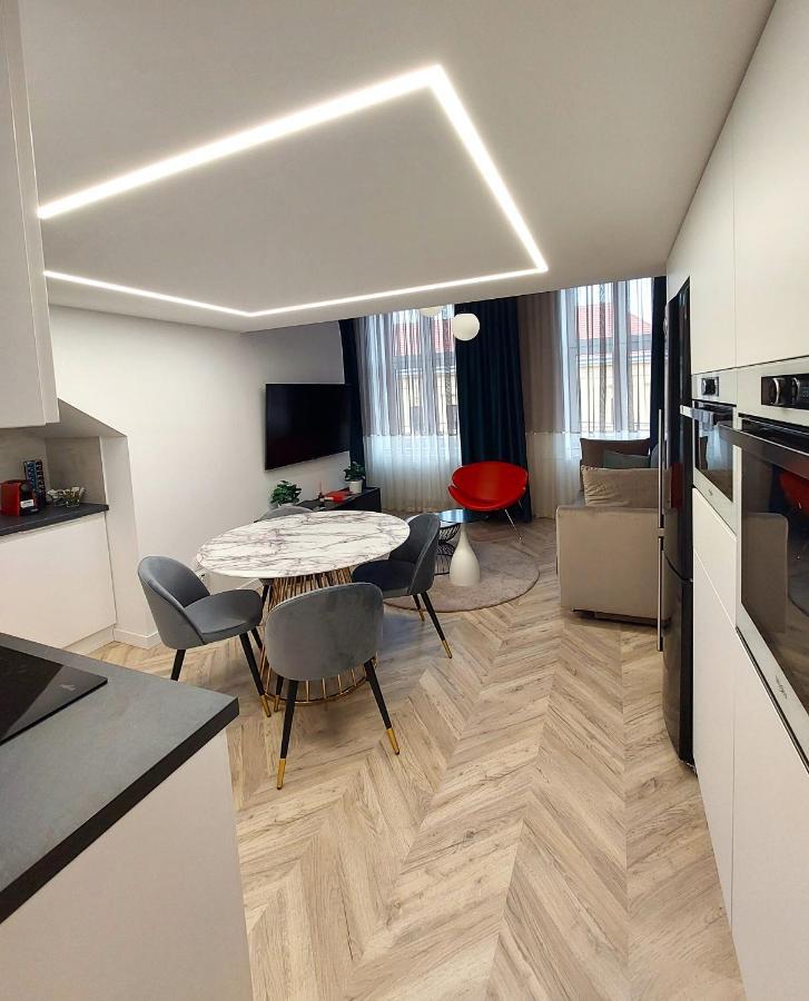Central Gallery Apartment Debrecen Eksteriør bilde