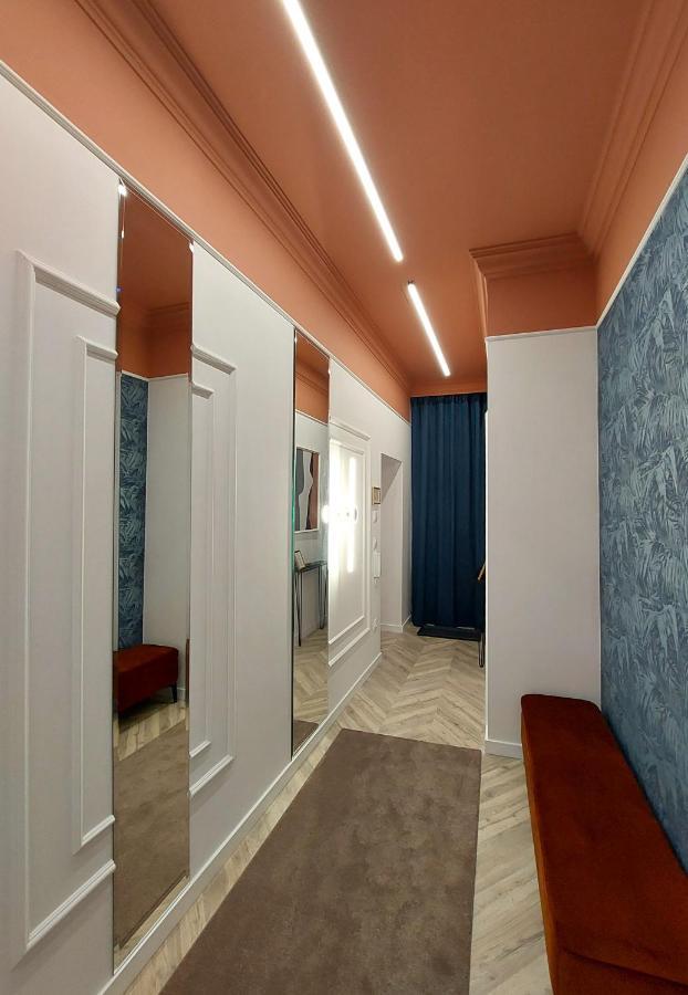 Central Gallery Apartment Debrecen Eksteriør bilde