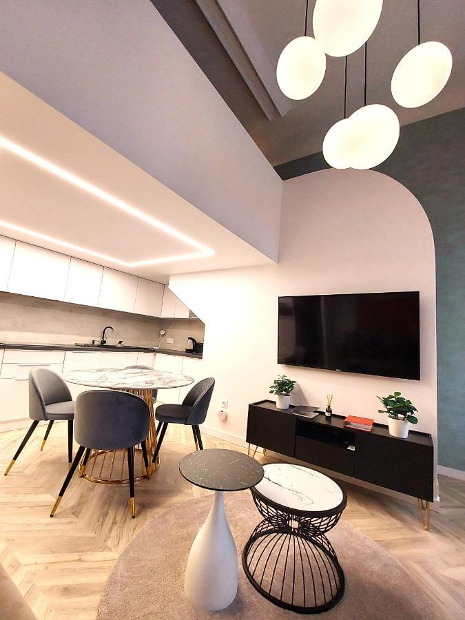 Central Gallery Apartment Debrecen Eksteriør bilde
