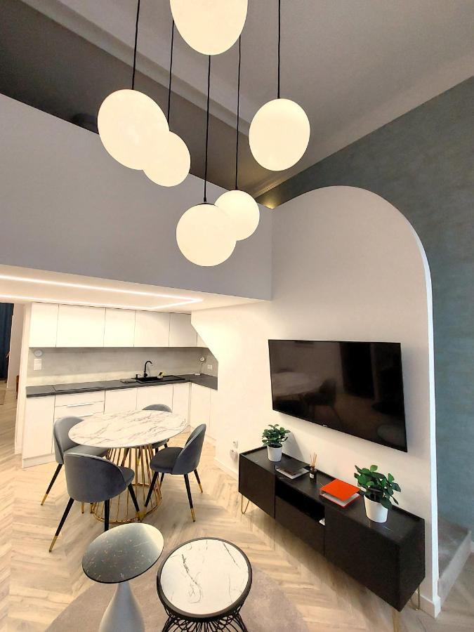 Central Gallery Apartment Debrecen Eksteriør bilde
